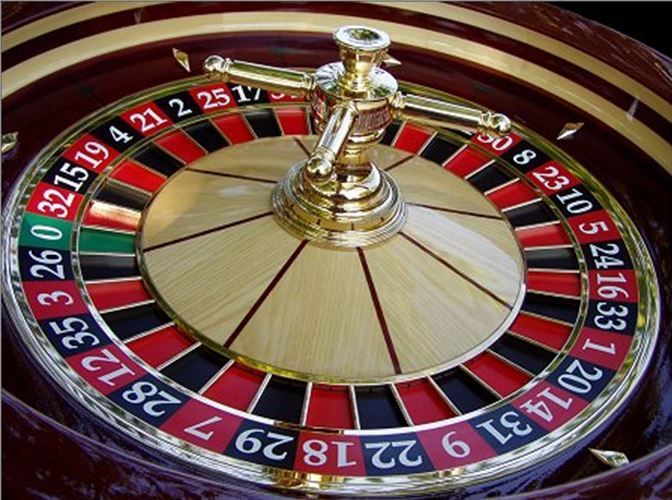 718SP Game کھلاڑیوں کے لیے لائیو کیسینو سیکشن